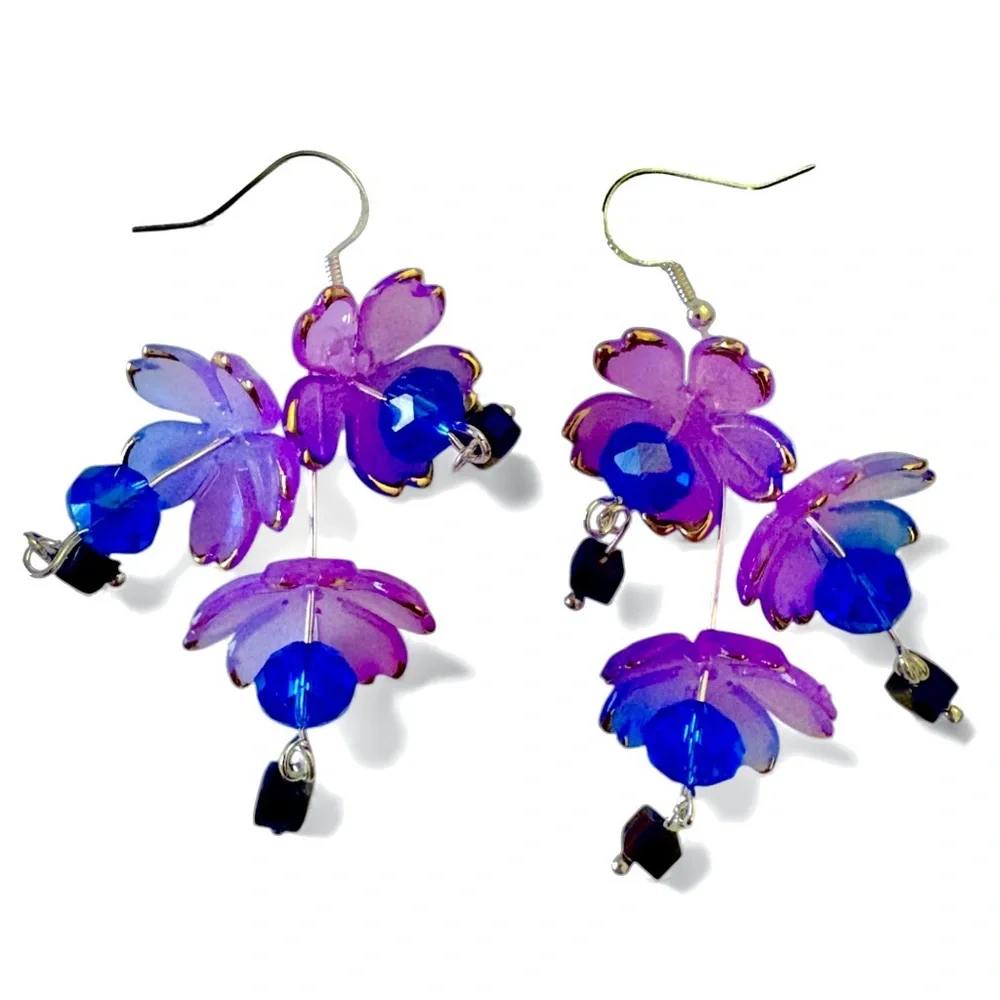 Fairy Earrings with Lucite Flowers and Crystals on 925
Stamped Hooks - Picture 2 of 7